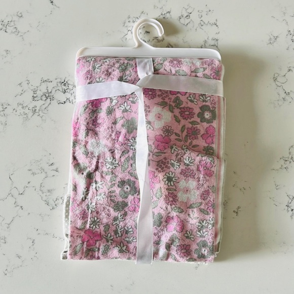 Laura Ashley 4 pack baby receiving blankets - Picture 7 of 10